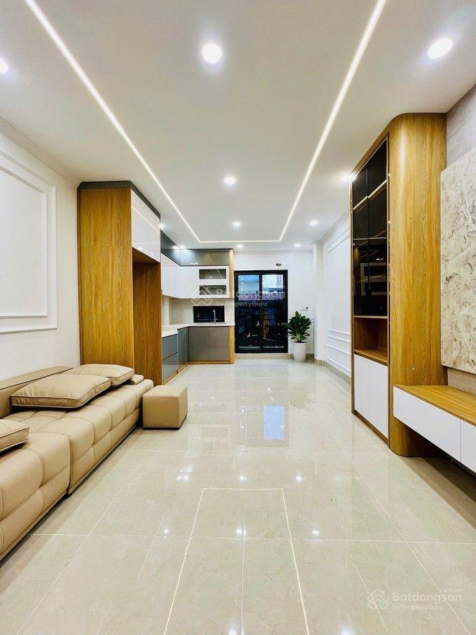 Bán nhà dân xây lê thanh nghị, thang máy , gần phố 45 m 5 t giá 10.8 tỷ . 0902 120 *** hường