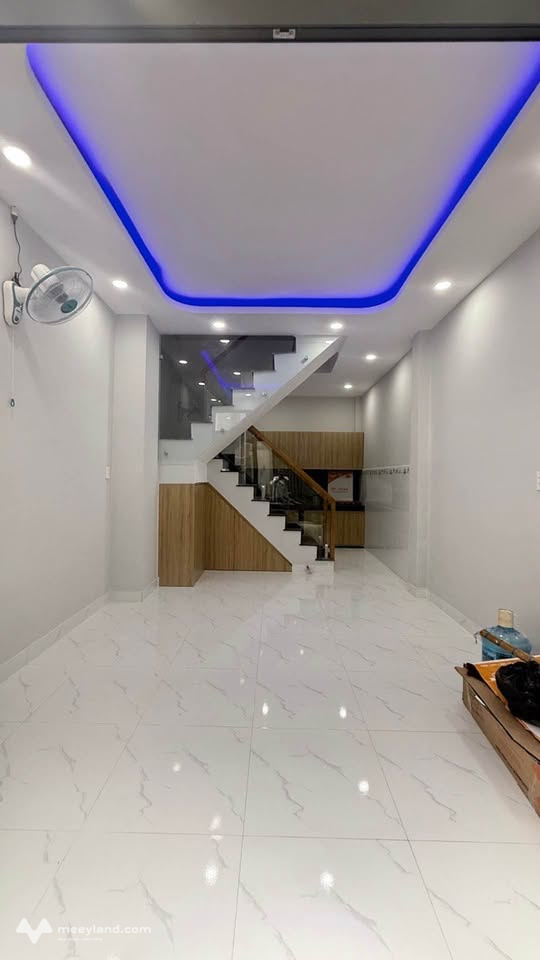 Bán nhà Âu Cơ, Tân Bình, 4 phòng ngủ, diện tích 29m2, phù hợp cho gia đình nhỏ