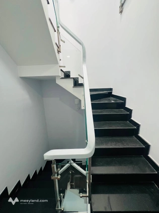 Căn hộ dịch vụ ngay trung tâm Phú Nhuận - hẻm xe hơi 5m, sát mặt tiền 5 tầng 7 phòng ngủ khép kín, 62m2, hoàn công đủ