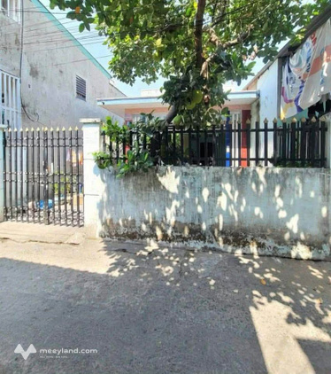 Bán nhà cấp 4 trong hẻm 255, gần chợ Xóm Nghèo, phường Thống Nhất 2, Thị xã Dĩ An, giá 3.65 tỷ