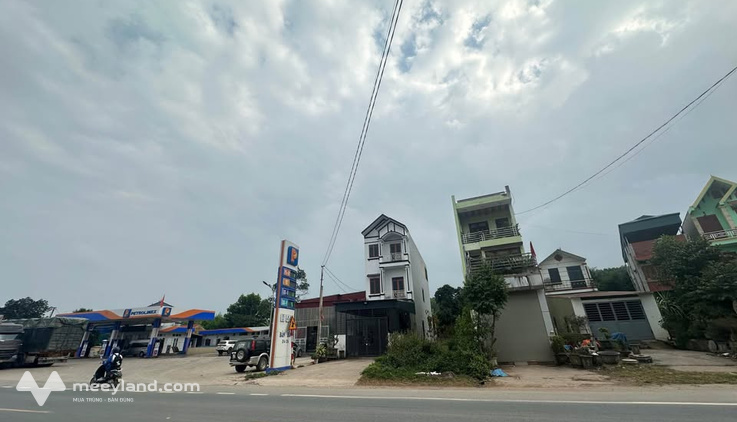Cần bán gấp nhà 3 tầng sát Quốc lộ 1A, Tuấn Sơn, Hữu Lũng, kinh doanh, buôn bán hay làm văn phòng đều tốt