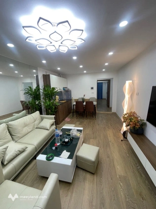 Cần bán căn hộ phố Minh Khai, 8/3, ô tô đỗ, 80m2, 2 phòng ngủ, 2wc