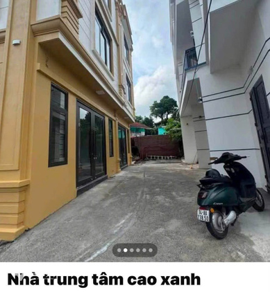 Nhà trung tâm Cao Xanh 50m2, 3 tầng, 4 phòng ngủ, 3 vệ sinh