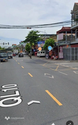 Bán đất tặng nhà diện tích 204m2 tại Quốc lộ 10, phố Đống Năm - Đông Hưng