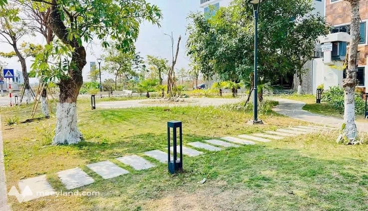 Bán lô đất mặt phố view vườn hoa Tân Phú Hưng, 67.5m2, mặt tiền 4.5m, chỉ 3 tỷ