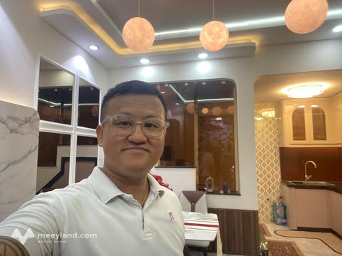 Nhà đẹp Huỳnh Văn Bánh, Phú Nhuận - 28m² - 3 tầng bê tông cốt thép - 3 phòng ngủ, 3wc - hẻm xe hơi sát nhà - 5,99 tỷ