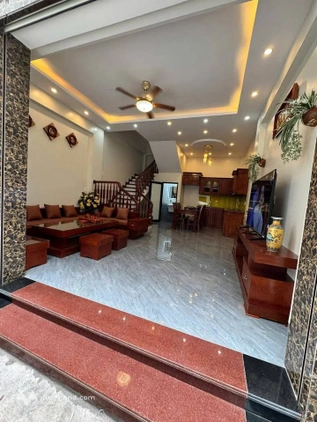 Chính chủ gửi bán căn nhà cực phẩm giá rẻ ngõ phố Hồ Tùng Mậu