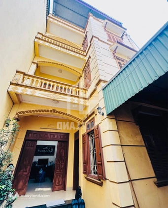 Nhà dân xây, pháp lý sạch, sổ vuông đẹp, mặt tiền 8m