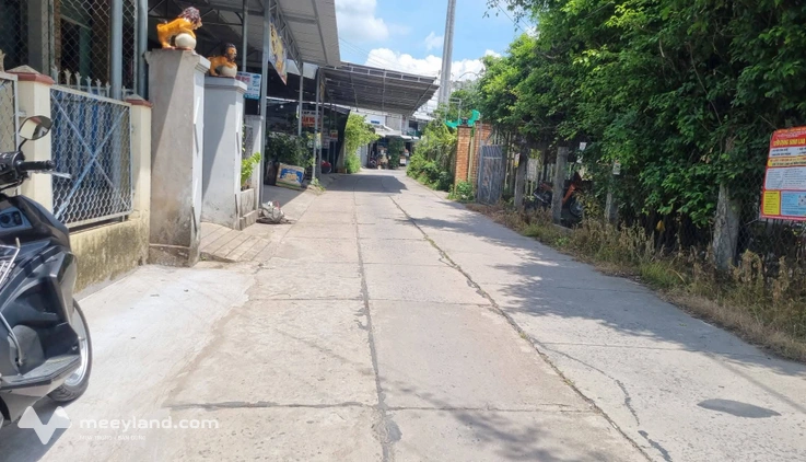 Siêu phẩm nhà cấp 4 còn đẹp đang chờ chủ nhân mới tại xã Hòa Hưng, huyện Cái Bè, tỉnh Tiền Giang