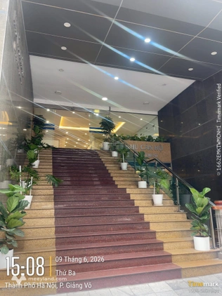 Cho thuê văn phòng DMC 535 Kim Mã. Diện tích 500m2, có cắt linh hoạt. Liên hệ: 0345.94