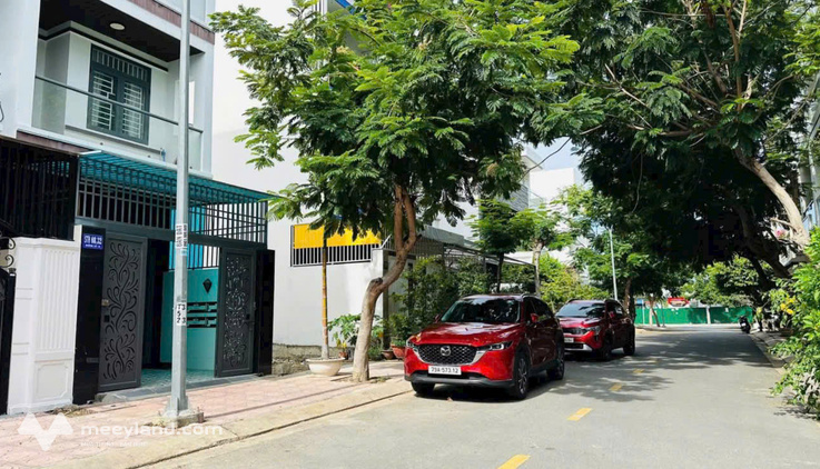 Bán nhà 3 tầng, khu đô thị Hà Quang 2, đường số 10, diện tích 80m2, ngang 4m