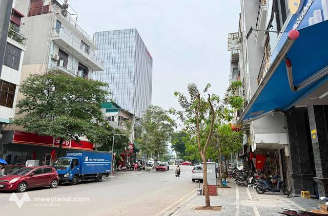 Đẹp! vườn đào mặt Lạc Long Quân 270m2 mặt tiền 15m kinh doanh đỉnh