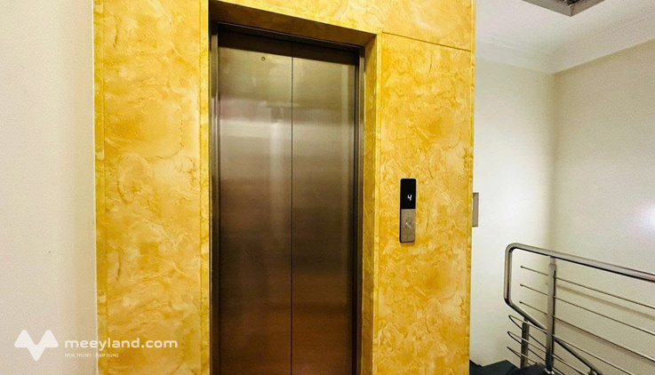 Bán gấp nhà đẹp 5 tầng mặt phố Lê Lợi, 68m2, mặt tiền 5m, thang máy, kinh doanh sầm uất, giá 31,5 tỷ