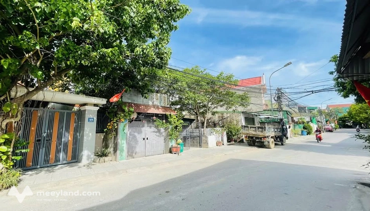 Bán đất tặng nhà cấp 4 mặt đường Siêu Hải, phường Cửa Nam