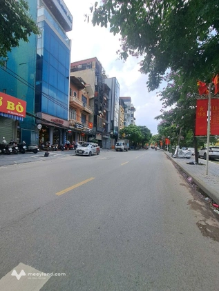 Bán đất mặt phố Kim Giang, Hoàng Mai, ô tô, vỉa hè, diện tích 52m2, mặt tiền 4m, giá 19.7 tỷ