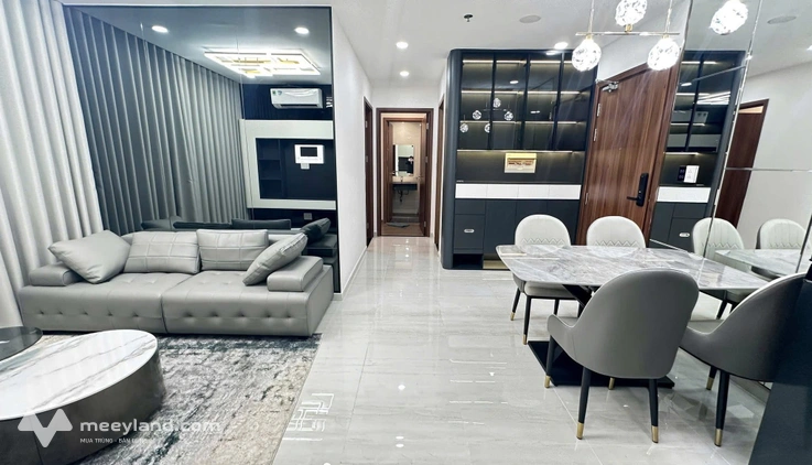Bán căn hộ Eco Green Sài Gòn Nguyễn Văn Linh, 75m2, 2 ngủ, 2 vệ sinh, giá 3.9 tỷ