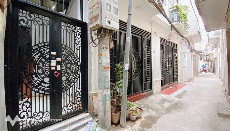 Bán nhà trọ gồm 18 phòng trọ, doanh thu 80 triệu/tháng, gần Đại học Bách khoa - Kinh tế - Xây dựng