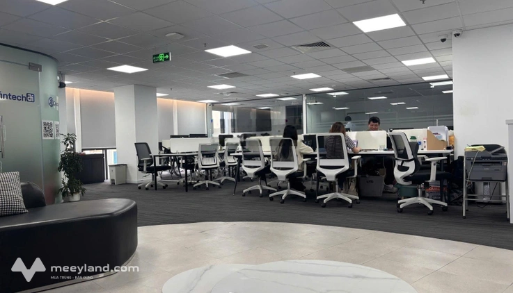 Cho thuê văn phòng đường Phổ Quang Tân Bình khu sân bay dt 260m2 giá thuê 336.000 VND/m2