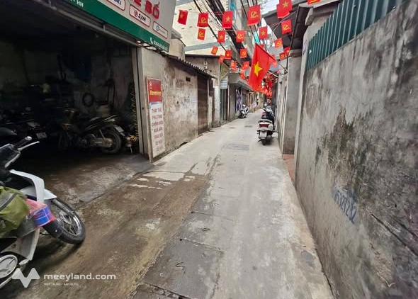 Phố Đại La 200m2, mặt tiền 13,5m, 47,3 tỷ mặt ngõ thông rộng gần phố
