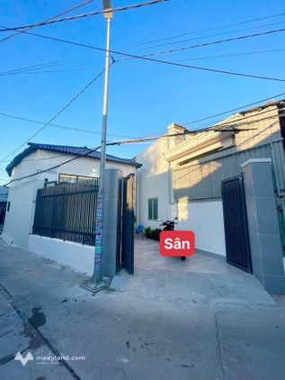 Bán nhà trung tâm thị trấn Long Điền, giá tốt