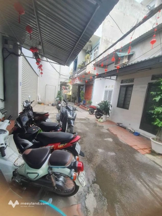 Bán nhà 47,3m2, 2,5 tầng, hướng Tây Bắc, tại Cao Xanh, Hạ Long