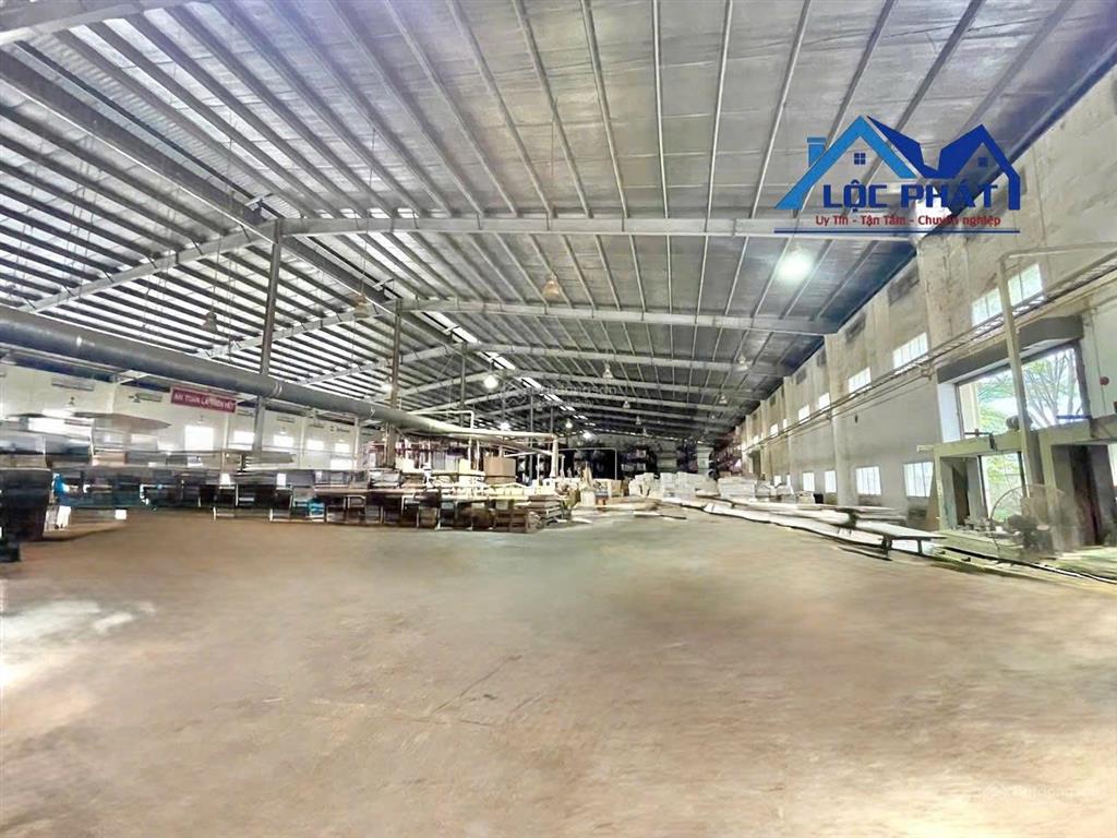 Bán nhà xưởng kcn nhơn trạch đồng nai. diện tích 30.000m giá chỉ 7,5 triệu usd.
