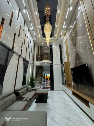 Bán nhà hẻm Hoàng Diệu, 1 trệt, 5 lầu bề thế, 49m2, sổ hồng riêng