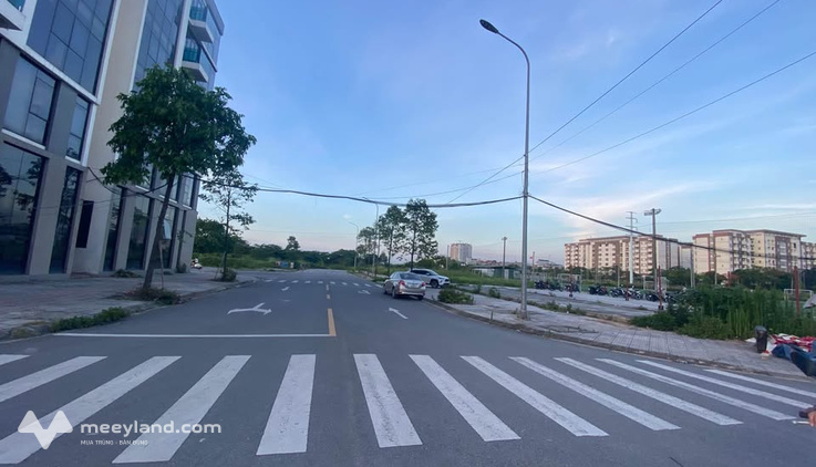 Sẵn lô đất tại Thụ Ninh - phường Kinh Bắc, vị trí rất thuận tiện cho sinh hoạt hằng ngày
