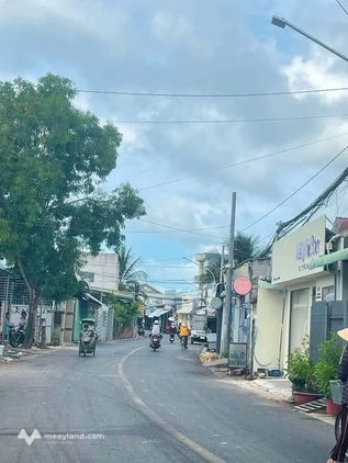 Bán căn nhà tại Phước Lâm, kinh doanh được, gần trường học, chợ, giá 3.1 tỷ