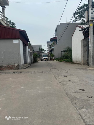 Bán đất trục chính đất ấp Đồng Vỡ, Quang Minh, 70m2, giá 3,3 tỷ, đường 2 ô tô