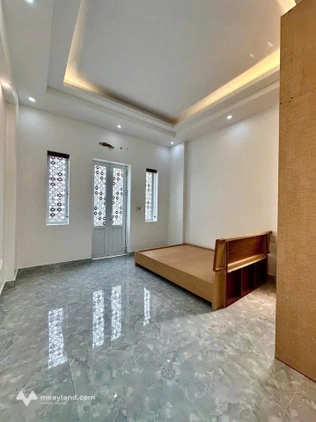 Bán nhà 3 tầng độc lập lô góc Ngô Gia Tự, Đằng Lâm, ô tô đỗ cửa, giá 3.99 tỷ