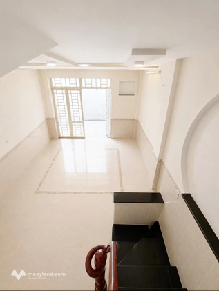 Phú Nhuận 30m2, chỉ 5.7 tỷ, cách hẻm xe hơi vài bước chân, hẻm thông tứ hướng
