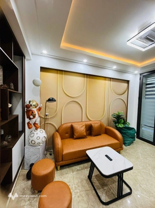 Bán nhà tại trung tâm Lê Chân, Miếu Hai Xã, ngõ nông, giá 2.6 tỷ