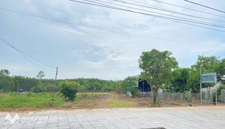 Bán mảnh đất 2.200m2 (2,2 sào) mặt tiền đường Hương Lộ 2, Hoà Long, giá 14.5 tỷ
