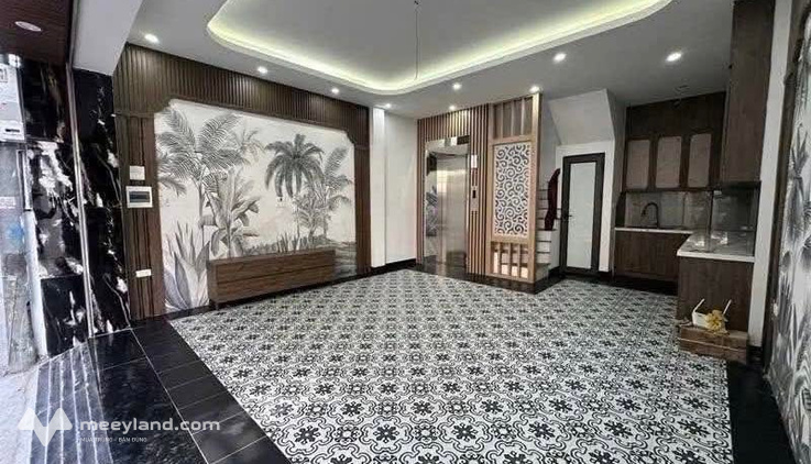 Bán nhà trung tâm Đống Đa 44m2 thang máy nhập khẩu, nội thất cơ bản