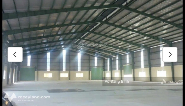 Cho thuê kho MP Minh Khai, DT 215 m2, giá thuê: 33tr, kho tiêu chuẩn, điện 3 pha, đẹp