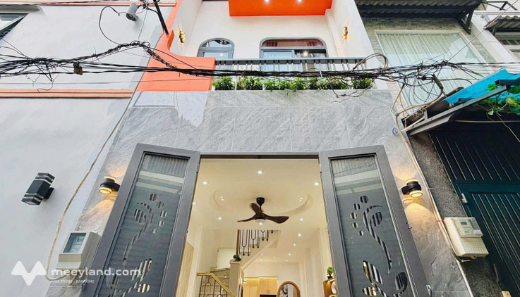 Thanh lý nhà hẻm đường Đoàn Nguyễn Tuấn, chỉ 950 triệu