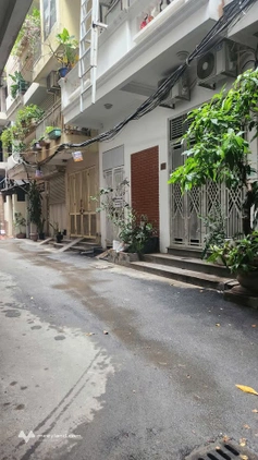 Mảnh đất tuyệt đẹp phân lô ô tô, 2 mặt ngõ, mặt tiền rộng, cách mặt phố 15m, Hoàng Hoa Thám, Ba Đình
