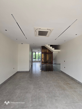 Cho thuê shophouse thương mại dịch vụ Hải Âu 11 – Vinhomes Ocean Park 1