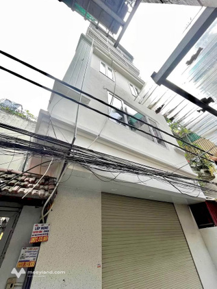 Bán nhà Hai Bà Trưng, ở ngay, giá rẻ, lô góc
