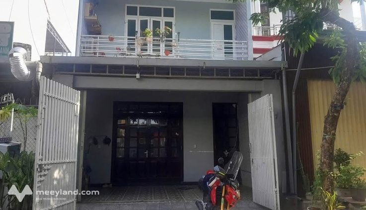 Cho thuê nhà 2 tầng mặt tiền Trần Anh Tông, thành phố Huế, giá 11 triệu/tháng