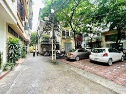 Siêu hiếm nhà 5t p/lô víp quân đội tôn thất thiệp dt 50m mt 5,2m hai thoáng giá 31,5 tỷ