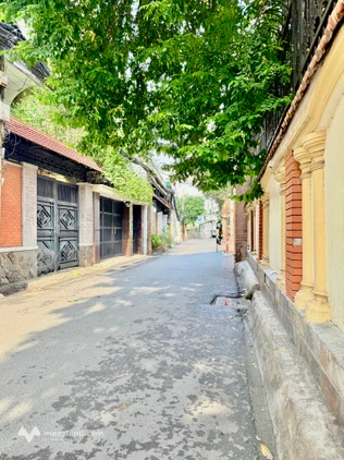 Ngay khu trung tâm sâm uất, 3 bước ra đường Trường Sơn