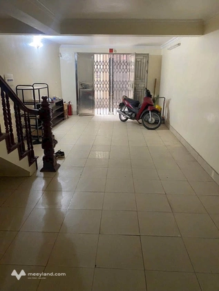 Trục ngõ Chợ Cốm - Mễ Trì Hạ – Nhà dân xây 6 tầng diện tích 51m², giá 11 tỷ