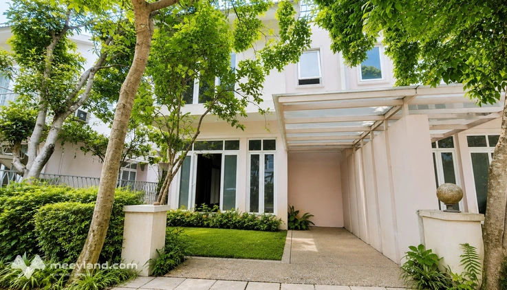 Chính chủ bán biệt thự có sẵn vườn xanh, tự thiết kế theo ý muốn tại Xanh Villas