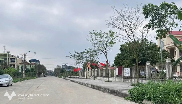 Bán lô đất tại Đông Sơn - Bích Đào, 95,7m2, mặt tiền rộng 6m, hướng Nam