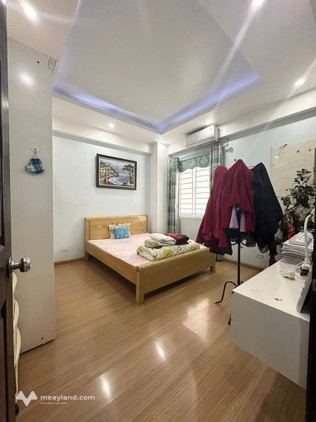 Chung cư d22 Bộ Đội Biên Phòng (Trần Bình) diện tích 79m2, 3 phòng ngủ, 2wc, giá 5,66 tỷ