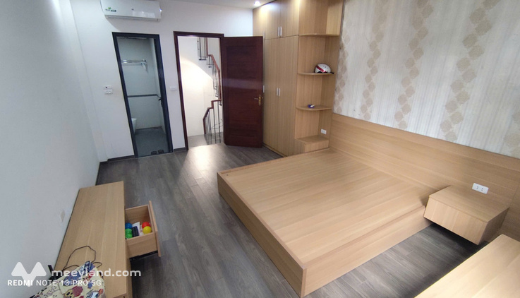 Bán căn nhà vip dân xây tại Phú Mỹ, ngay sau bến xe Mỹ Đình, diện tích 30m2, 5 tầng, mặt tiền 4,3m