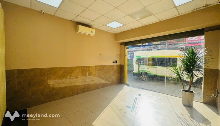 Cho thuê mặt bằng kinh doanh mặt tiền đường