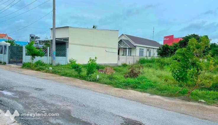 Cần bán 228m2 đất thổ cư đường nhựa khu công nghiệp kế bên có chợ, trường học, giá 545 triệu